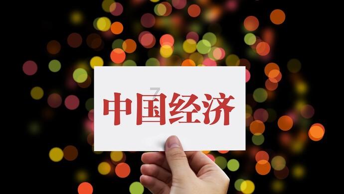 救援年轻女歌手